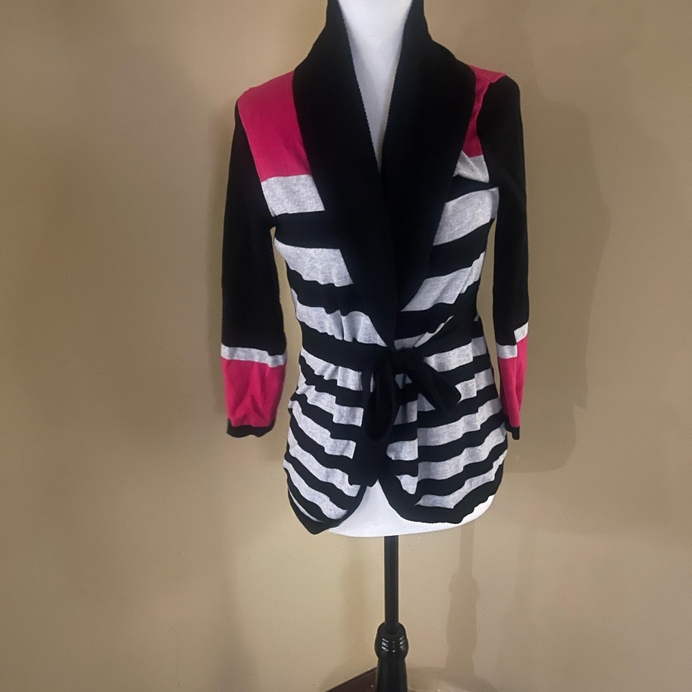 👻🎃CLEARANCE🎃👻 One A cardigan
